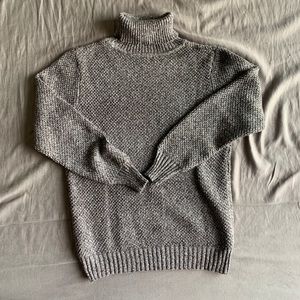Brown /grey turtleneck